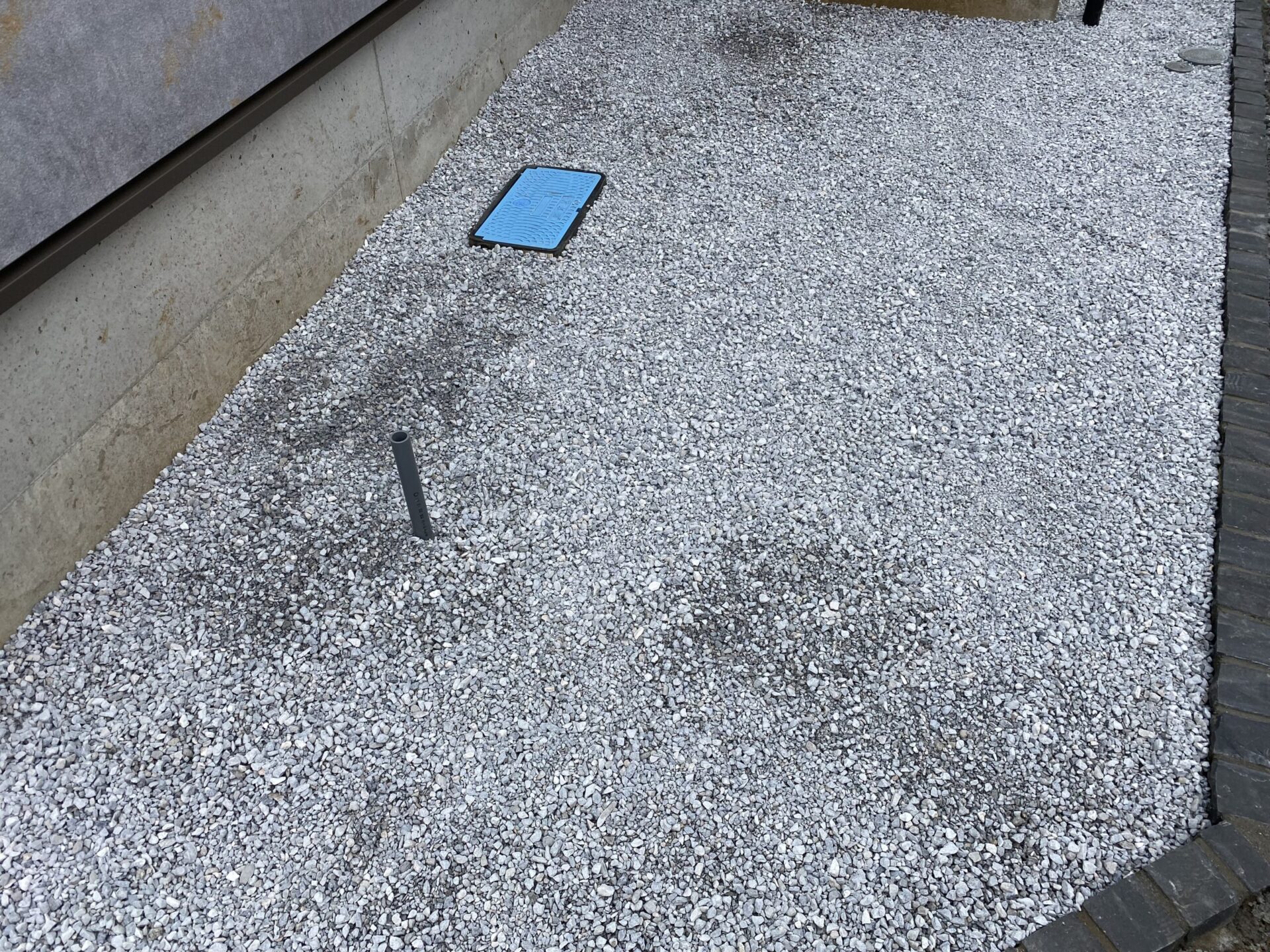 ３月２２　川越市　防草シート　砂利敷き