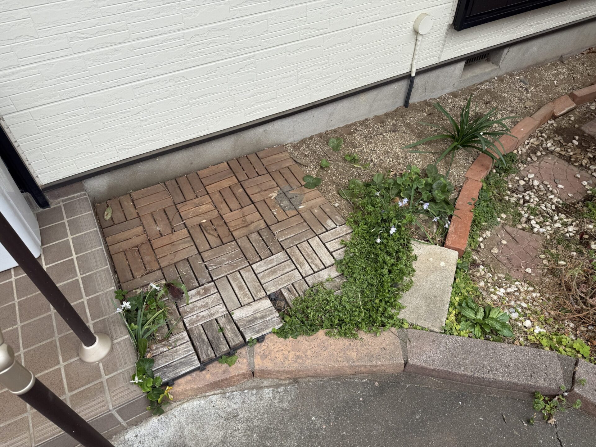４月５日　川越市　防草工事+プチ外構　作業報告
