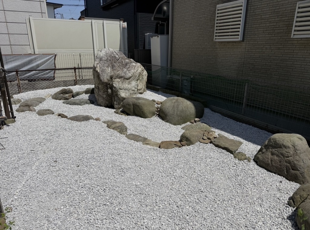 ふじみ野市で庭をリセット。管理しやすさを優先した雑草対策の施工事例